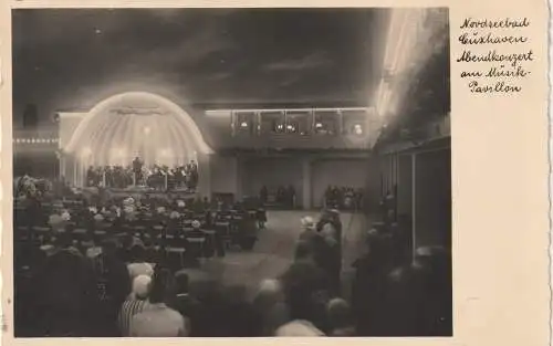[Ansichtskarte] 2190 CUXHAVEN, Abendkonzert am Musikpavillon, Verlag Waldmann. 