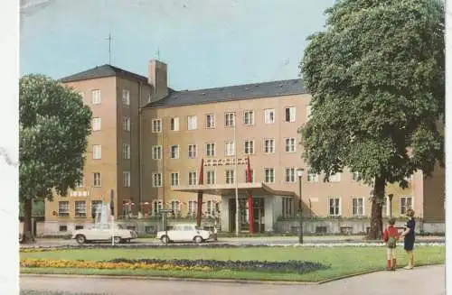 [Ansichtskarte] 0-8000 DRESDEN, Interhotel ASTORIA, Oldtimer. 