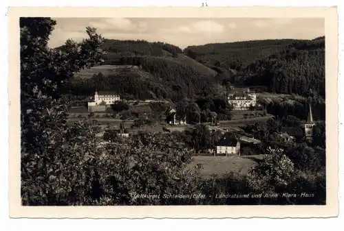 [Ansichtskarte] 5372 SCHLEIDEN, Landratsamt und Anna - Klara - Haus, Verlag Pütz. 
