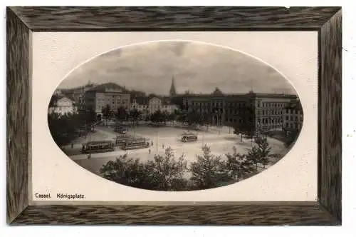[Ansichtskarte] 3500 KASSEL, Königsplatz im Passepartoutrahmen, Strassenbahnen, 1920,  Verlag Bäcker. 