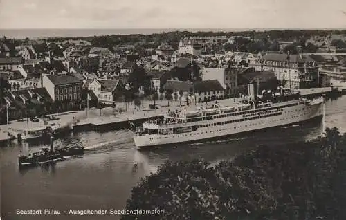 OSTPREUSSEN - PILLAU / BALTIJSK, Hafen, Ausgehender Seedienstdampfer, Verlag Kühn
