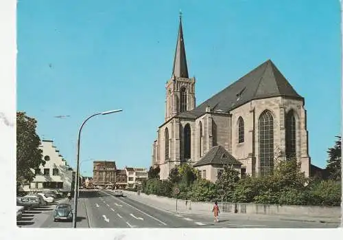 [Ansichtskarte] 5350 EUSKIRCHEN, Herz Jesu Kirche und Umgebung, VW - Käfer. 
