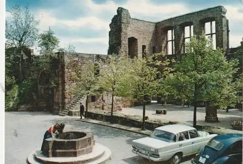 [Ansichtskarte] 5168 NIDEGGEN, Burghof, MERCEDES - BENZ, VW - Käfer. 
