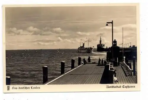 [Ansichtskarte] 2190 CUXHAVEN, An der Alten Liebe, Blick auf Seebäderschiffe "COBRA" und "DEUTSCHLAND", ca. 1930. 