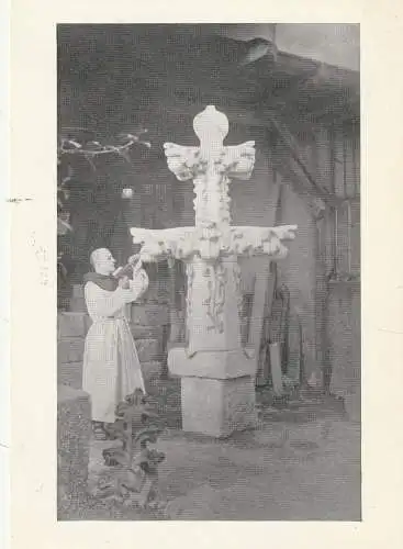 [Ansichtskarte] 5480 REMAGEN, Apollinariskirche, Ausbesserungsarbeiten durch Bruder Firminus Wickenhäuser. 