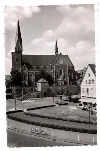 [Ansichtskarte] 5960 OLPE, Kurkölner Platz, Katholische Kirche, 1959. 