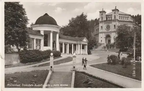 [Ansichtskarte] BÖHMEN & MÄHREN - MARIENBAD / MARIANSKE LAZNE, Trinkstelle Rudolfsquelle & katholische Kirche. 