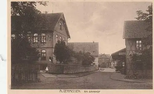 [Ansichtskarte] 3201 ALGERMISSEN, Am Bahnhof, Verlag Schütte. 
