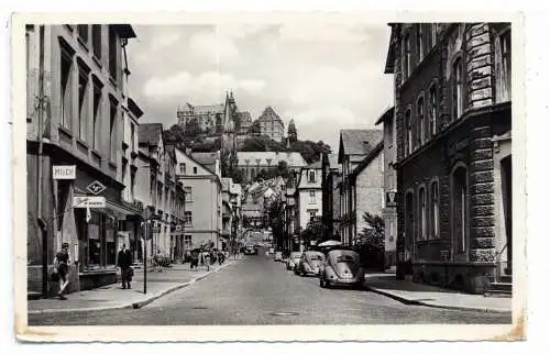 [Ansichtskarte] 3550 MARBURG, Vue generale de Chateau, Ladengeschäfte, VW - Käfer, Verlag CAPARU - Strasbourg, Druckstelle. 