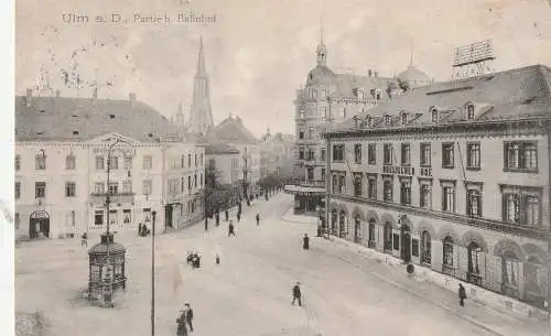 [Ansichtskarte] 7900 ULM, Partie beim Bahnhof, Hotel Russischer Hof, Kiosk, 1907. 