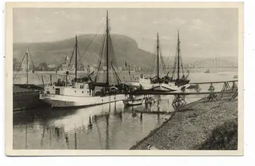 [Ansichtskarte] 5480 REMAGEN, Verladung von Apollinaris auf Motorschiffe vor Remagen, Im Hintergrund die Brücke von Remagen. 