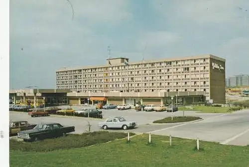 L 1000 LUXEMBURG - KIRCHBERG, Hotel Holiday Inn, Oldtimer - MERCEDES BENZ, FORD GALAXIE...