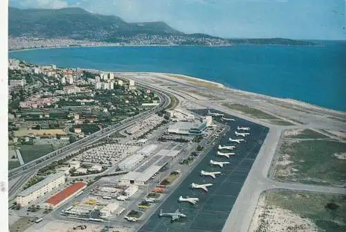 [Ansichtskarte] FLUGHAFEN / AIRPORT - NICE - Cote d'Azur, 1966. 