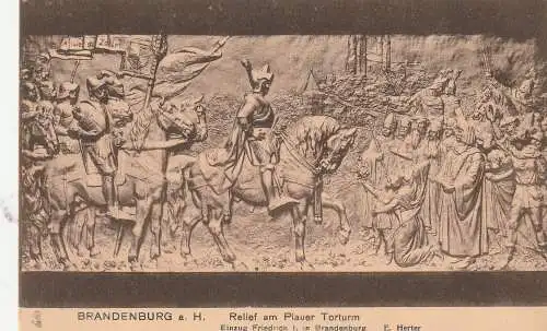 [Ansichtskarte] 0-1800 BRANDENBURG, Relief am Plauer Torturm. 