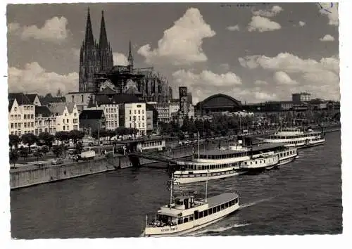 BINNENSCHIFFE - RHEIN, FORD - Personalschiff "HENRY FORD II" und KD - Dampfer vor Köln