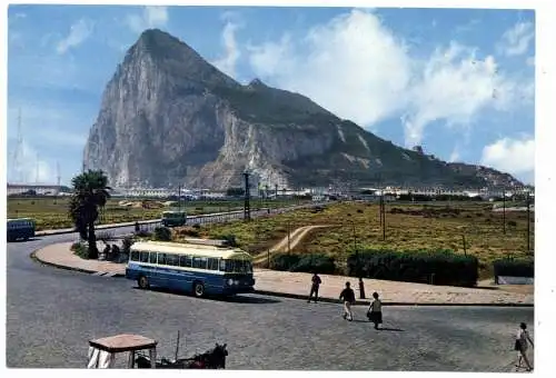 [Ansichtskarte] GIBRALTAR - Neutrales gebiet vor der Grenze, Omnibus. 