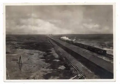 [Ansichtskarte] 2280 SYLT, D-Zug auf dem Hindenburgdamm, Bahnpost Hamburg - Westerland, 1933, Druckstelle. 