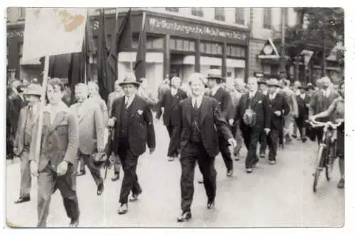 6000 FRANKFURT, 1. Mai Demo der Stadtverordneten Fraktion vor 1933, Photo-AK, Sammlung Schmidt