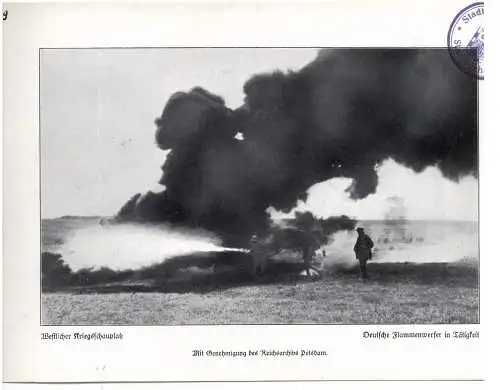 [Ansichtskarte] MILITÄR - 1. WELTKRIEG - WESTFRONT, Deutscher Flammenwerfer in Tätigkeit, Photo 24 x 16,7 cm. 