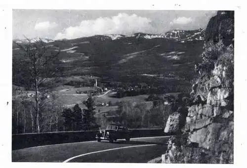 [Ansichtskarte] NIEDER - SCHLESIEN - MITTELSCHREIBERHAU / SZKLARSKA POREBA, Sudetenstrasse, DKW Oldtimer, Nachkriegskarte. 