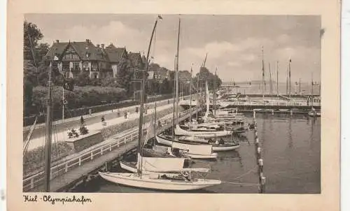 [Ansichtskarte] 2300 KIEL, Olympiahafen, NS - Beflaggung. 