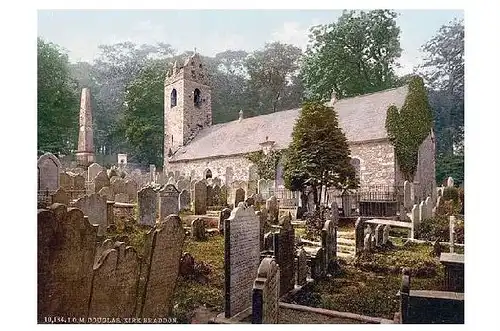 Altes Photochrome-Farbfoto Kirk Braddan mit Friedhof in Douglas auf der Insel Man (Neudruck als Postkarte)
