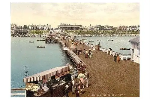 Altes Photochrome-Farbfoto Seebrücke von Clacton on Sea mitTeilansicht der Stadt (Neudruck als Postkarte)