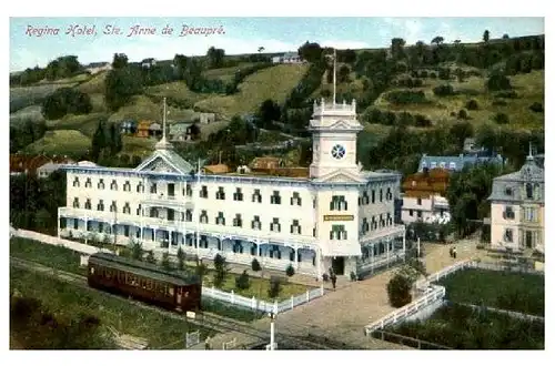 Alte Farbfoto-AK Regina Hotel in Ste. Anne de Beaupre, Kanada (Neudruck als Postkarte)