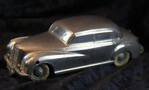Prämeta Mercedes-Benz 300 Adenauer 1955 Druckgussmodell