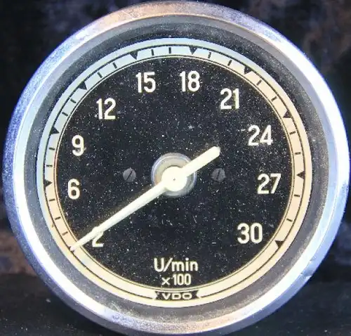 Mercedes Benz Unimog VDO-Drehzahlmesser 1965