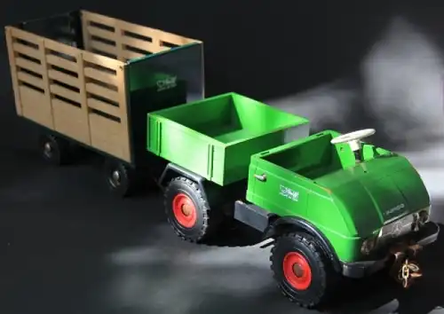 Steiff Unimog U 406 mit Tieranhänger 1970