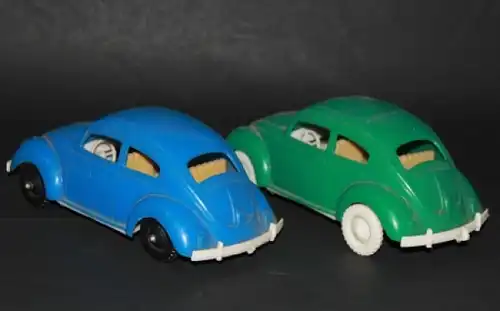 Hammer Volkswagen Käfer zwei Plastikmodelle 1960