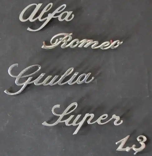 Alfa Romeo Giulia Super 1.3 Schriftzug chrome 1968