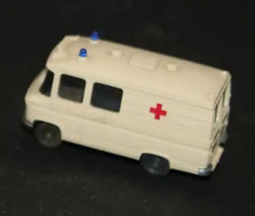 Wiking Mercedes-Benz L 406 Krankenwagen 1974 Plastikmodell