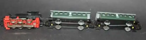 Märklin Tender-Dampflok 3025 mit 2 Waggons 1975