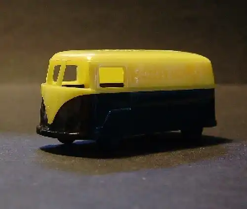 Volkswagen Werbe-Bus T1 "Jacobs Kaffee" 1960 zwei Plastikmodelle (1384)