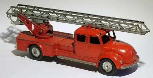 Märklin Magirus Feuerwehr-Leiterwagen 1960  Metallmodell (1459)