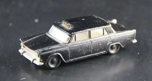 Siku Fiat 1800 Taxi V244 Metallmodell 1963 (1472)