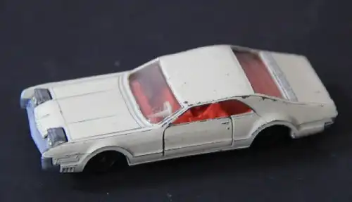 Siku Oldsmobile Tornado V267 Metallmodell 1967 (2424)