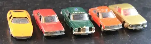 Schuco Konvolut 1972 fünf Autos Mercedes, Audi, VW, BMW Metallmodelle (1762)