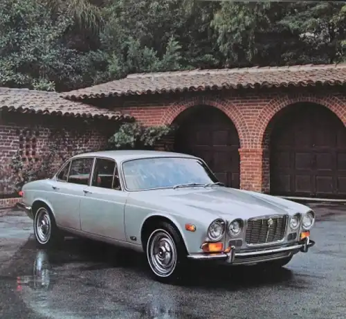Jaguar XJ 6 Sedan Modellprogramm 1971 Automobilprospekt (4216)