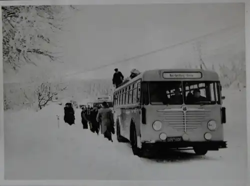 Büssing-NAG Bus Typ 6000 T im winterlichen Harz 1952 Werksfoto (5772)