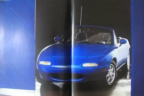 Yamaguchi "MX-5 - Die Wiedergeburt des klassischen Roadsters" Mazda-Fahrzeug-Historie 1990 (1539)