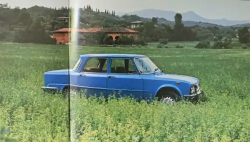 Alfa Romeo Giulia 1300 Nuova Super Modellprogramm 1974 Automobilprospekt (2983)