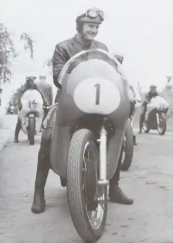 Mike Hailwood Motorrad-Weltmeister 1965 Originalfoto (7127)
