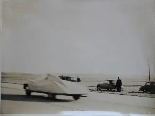 Borgward Hansa Rennwagen auf Versuchsstrecke 1950 Werksfoto (2097)