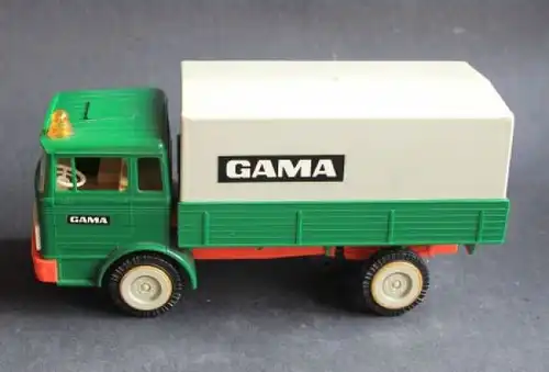 Gama Mercedes-Benz Kubische Kabine 1967 Lastwagen Kunststoffmodell (2421)