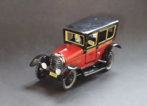 Paya Auto Sedan Taxi 1926 Blechmodell mit Friktionsantrieb (3971)