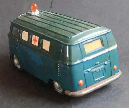 Pepe Volkswagen T1 Krankenwagen 1965 Plastikmodell (5326)