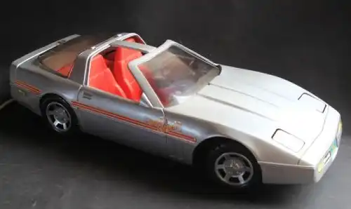 Playmates Chevrolet Corvette Targa 1985 Plastikmodell mit Fernsteuerung (5463)